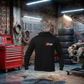 Moletom unissex Audi Sport Performance com logo preto, feito artesanalmente, ideal para fãs de automobilismo e estilo casual.