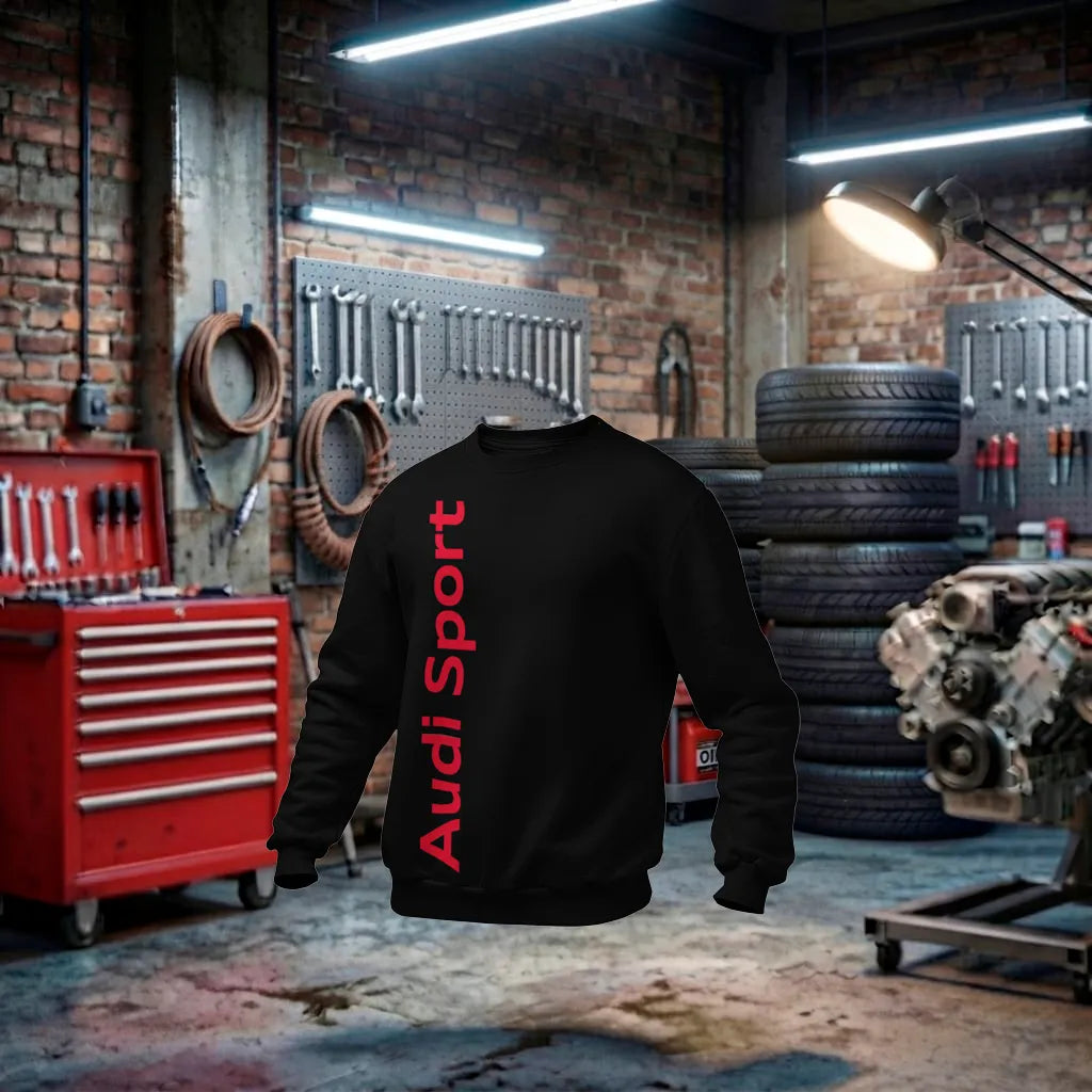 Moletom Audi Sport Mono Unissex preto, feito à mão, com logo Audi e detalhes esportivos, estilo casual e confortável.